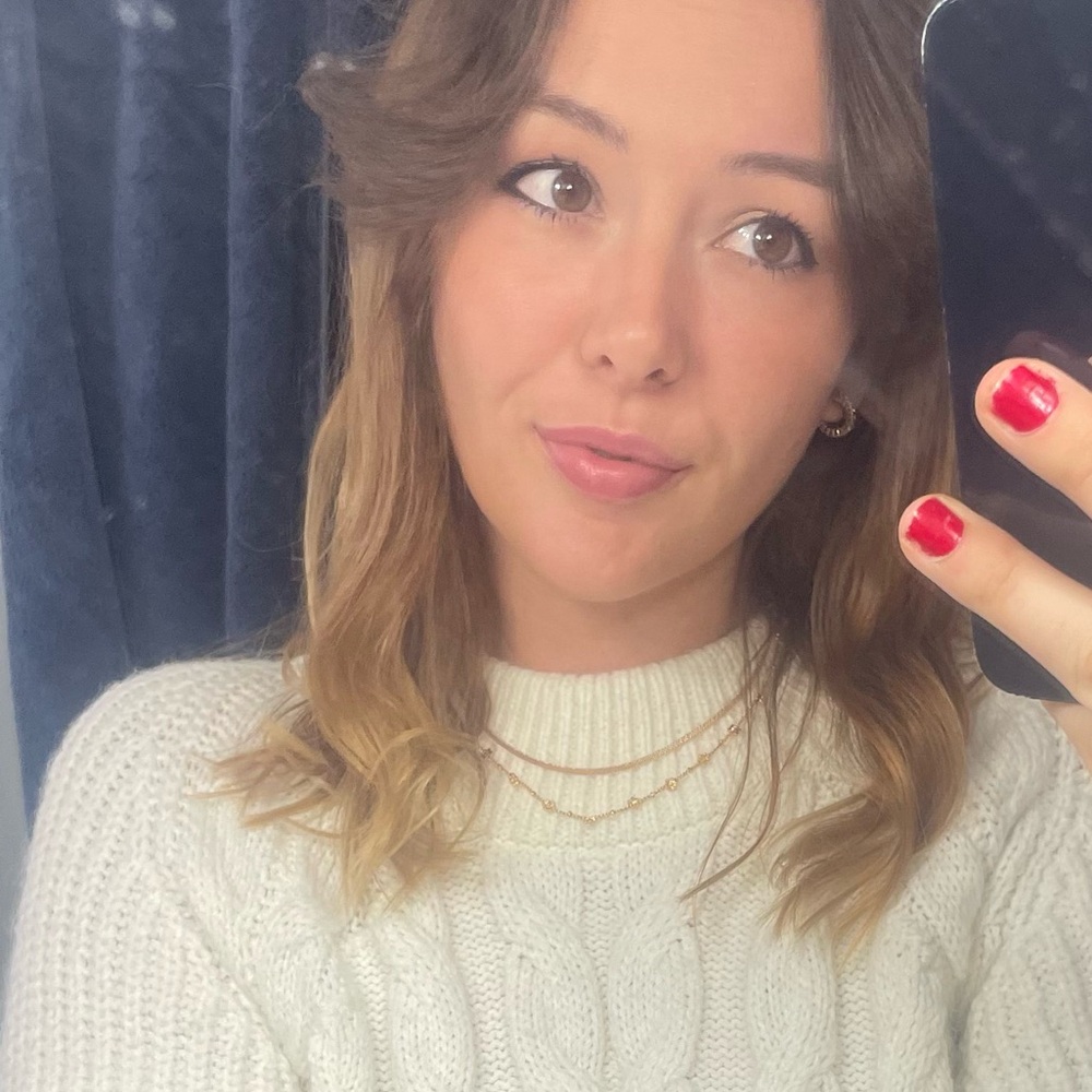 Meet your Posher, Elizabeth
